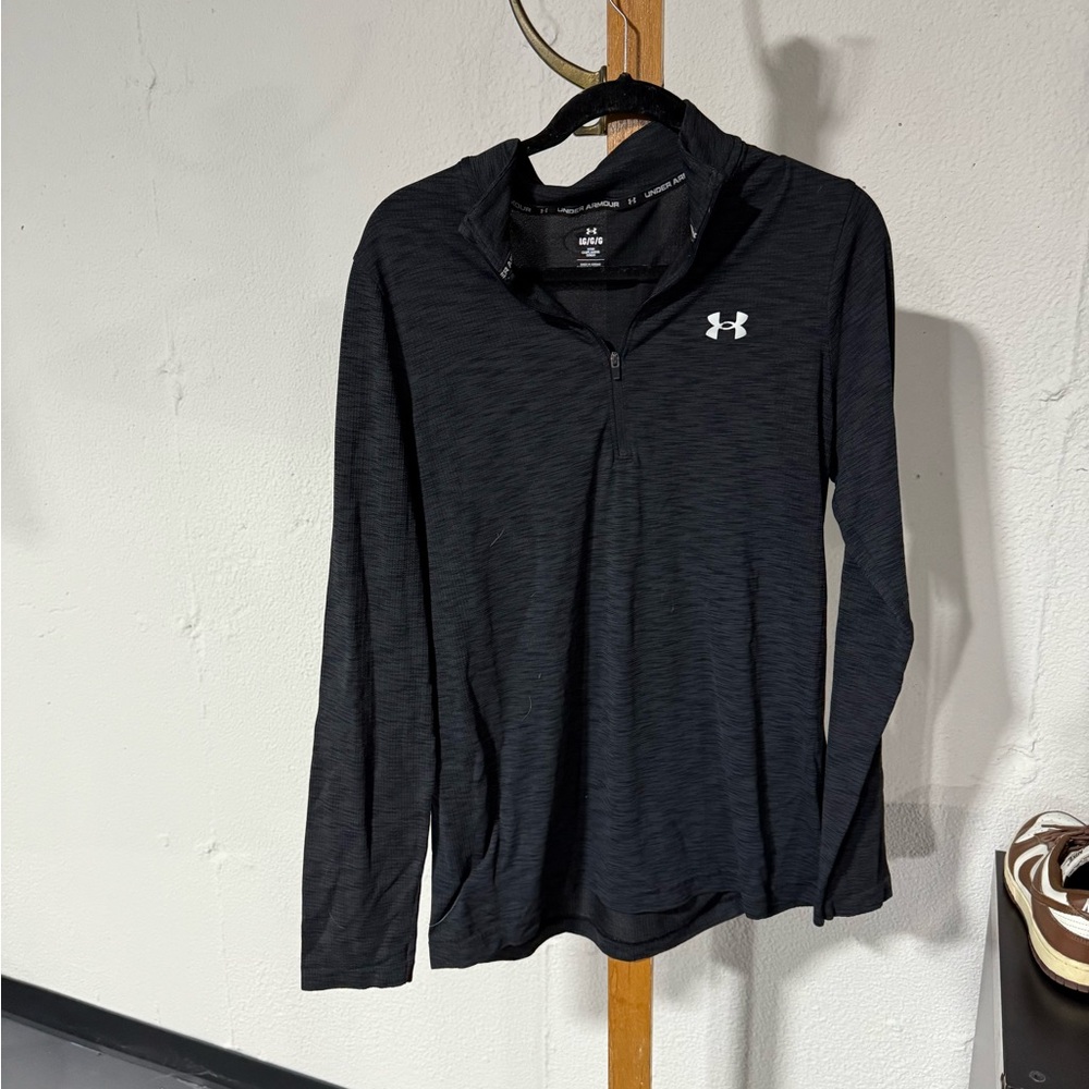 Under Armour Women's Charcoal Long Sleeve Tee